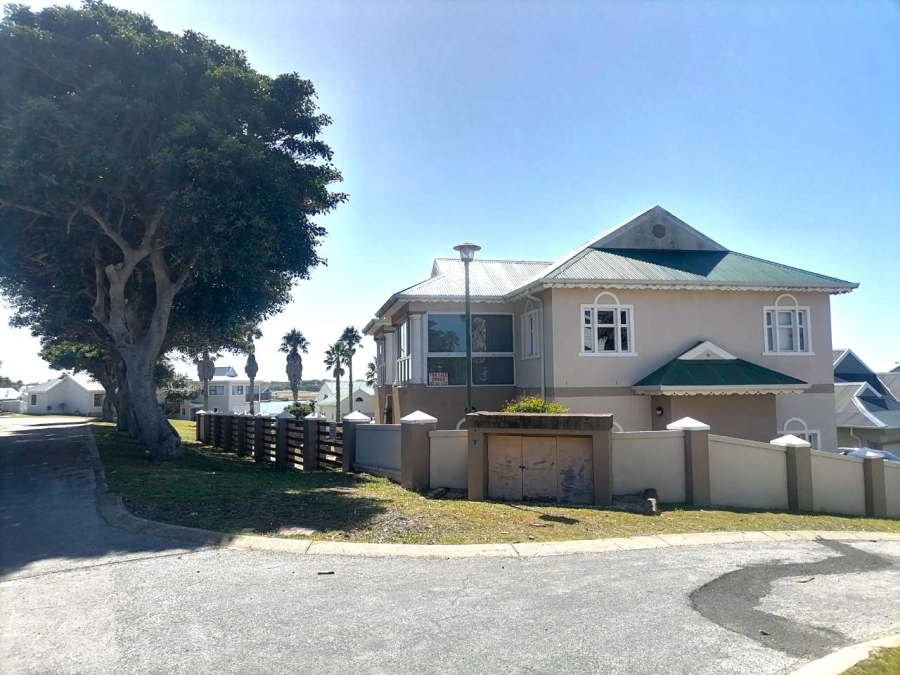 3 Bedroom Property for Sale in Marina Martinique Eastern Cape